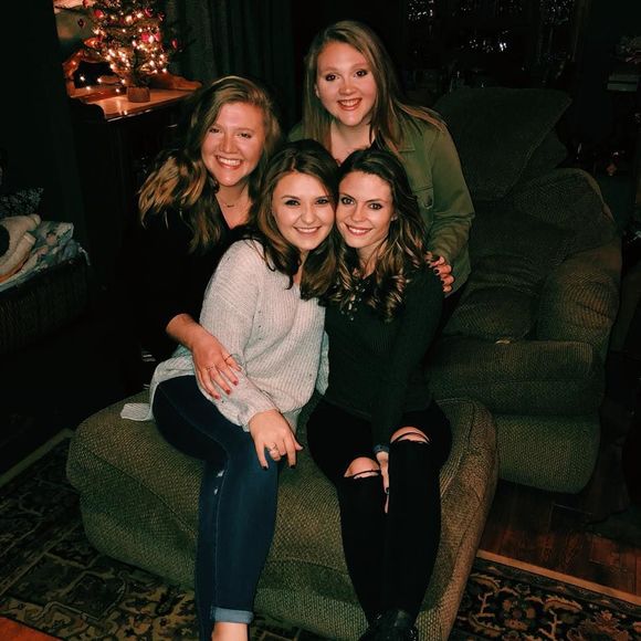 Meet your Posher, Megan - Picture 1 of 1